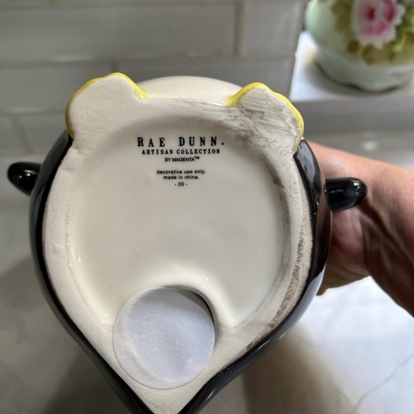 Rae Dunn “Joy” Penguin Winter Ceramic Figurine - NEW! - Picture 2 of 2